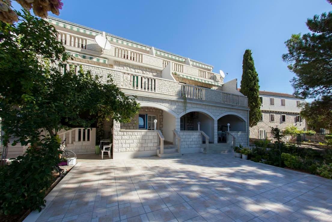 Apartments Paula 볼 외부 사진